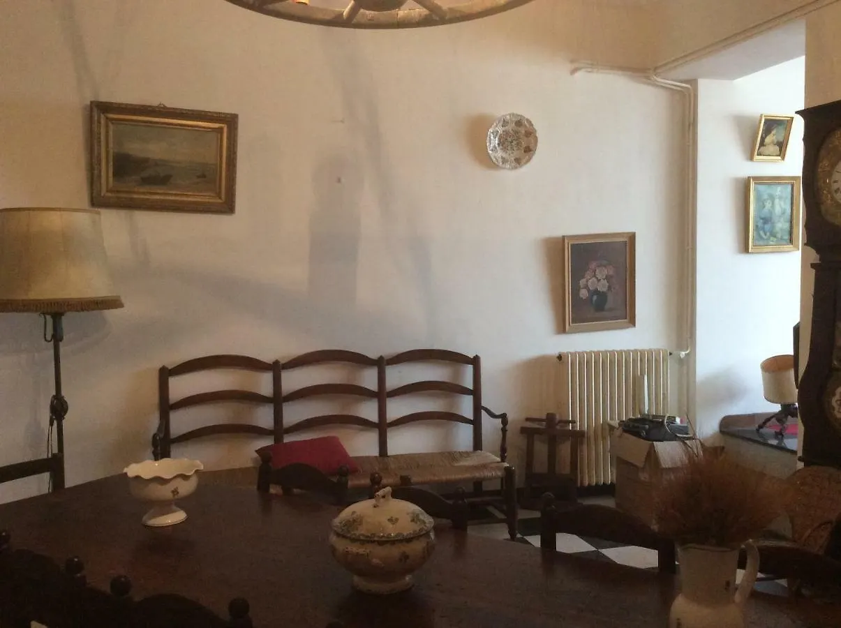 Casa de Férias Maison Daumas Billard Français et Piscine Robion en Luberon França