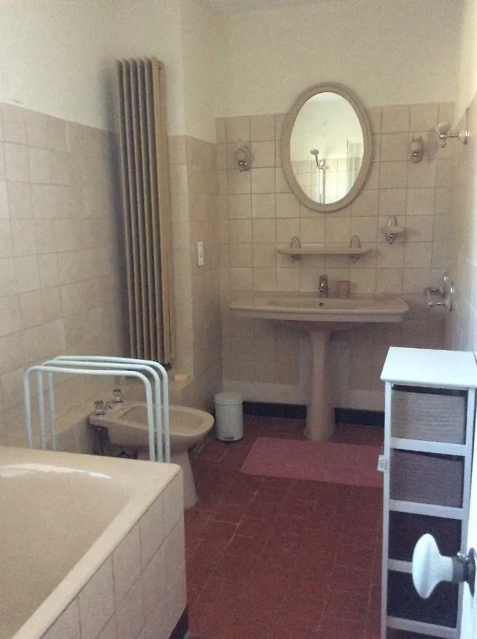 Holiday home Maison Daumas Billard Francais Et Piscine Robion en Luberon